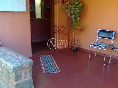 Casa à venda com 4 quartos, 200m², 1 suíte, 2 vagas, Rua Bernardino Caetano Fraga no bairro Santa Tereza em Porto Alegre