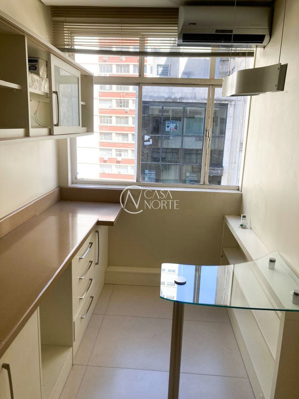 Sala Comercial à venda , 41m², Rua dos Andradas no bairro Centro Histórico em Porto Alegre