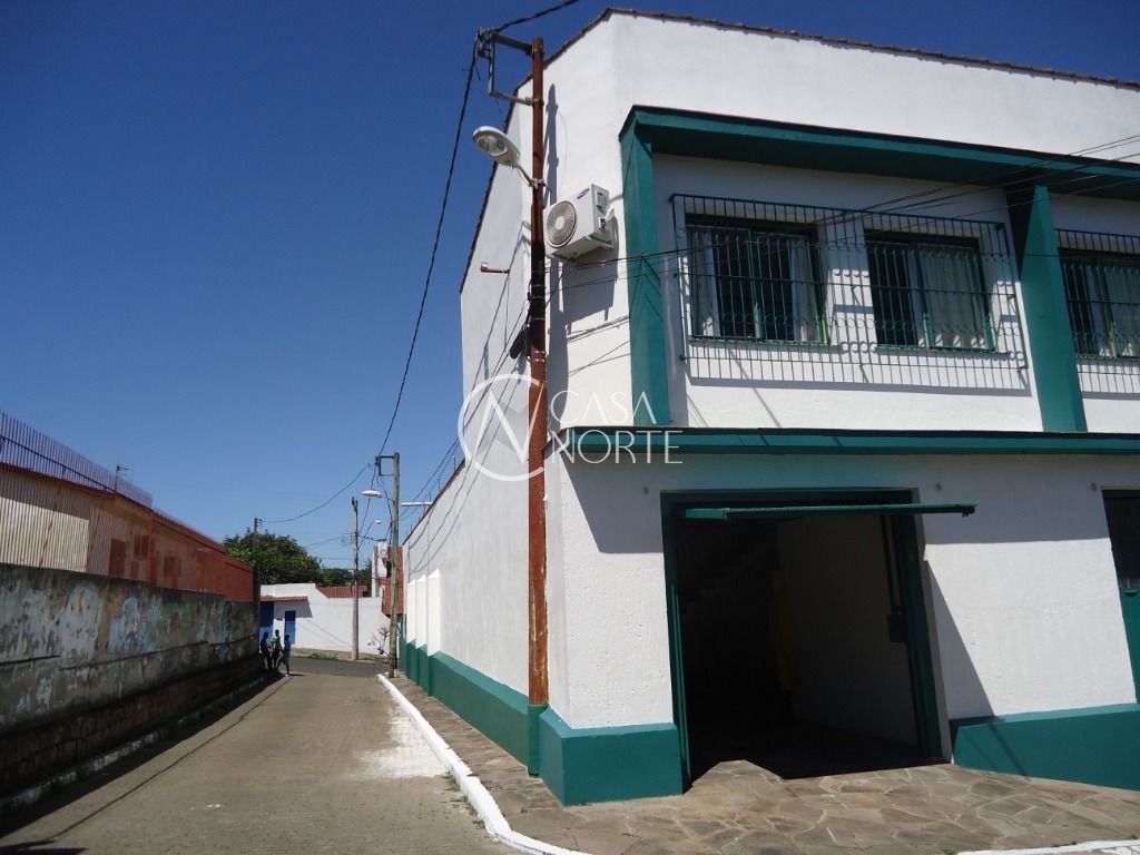 Casa à venda com 4 quartos, 750m², 2 suítes, 5 vagas, Rua Caixa Economica no bairro Santa Tereza em Porto Alegre