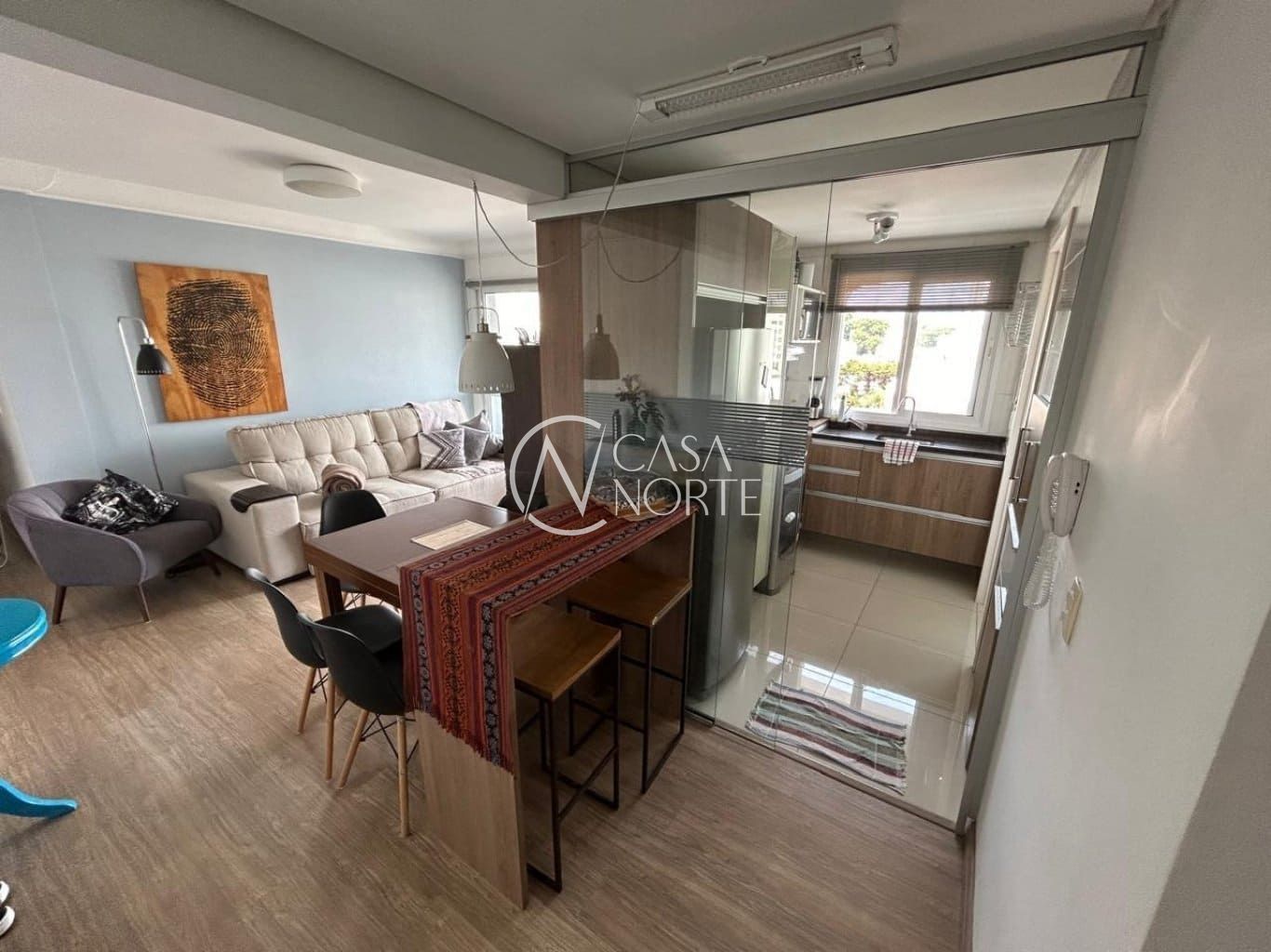 Apartamento à venda com 2 quartos, 76m², 1 suíte, 1 vaga, Rua Luiz de Camões no bairro Santo Antônio em Porto Alegre