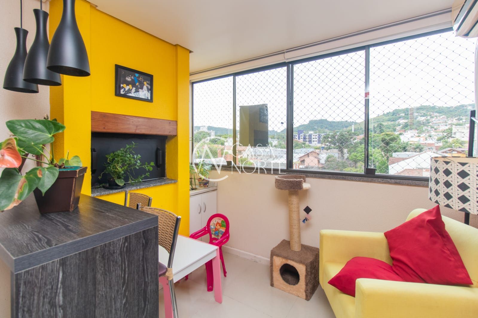 Apartamento à venda com 2 quartos, 74m², 1 vaga, Avenida Clemenciano Barnasque no bairro Teresópolis em Porto Alegre