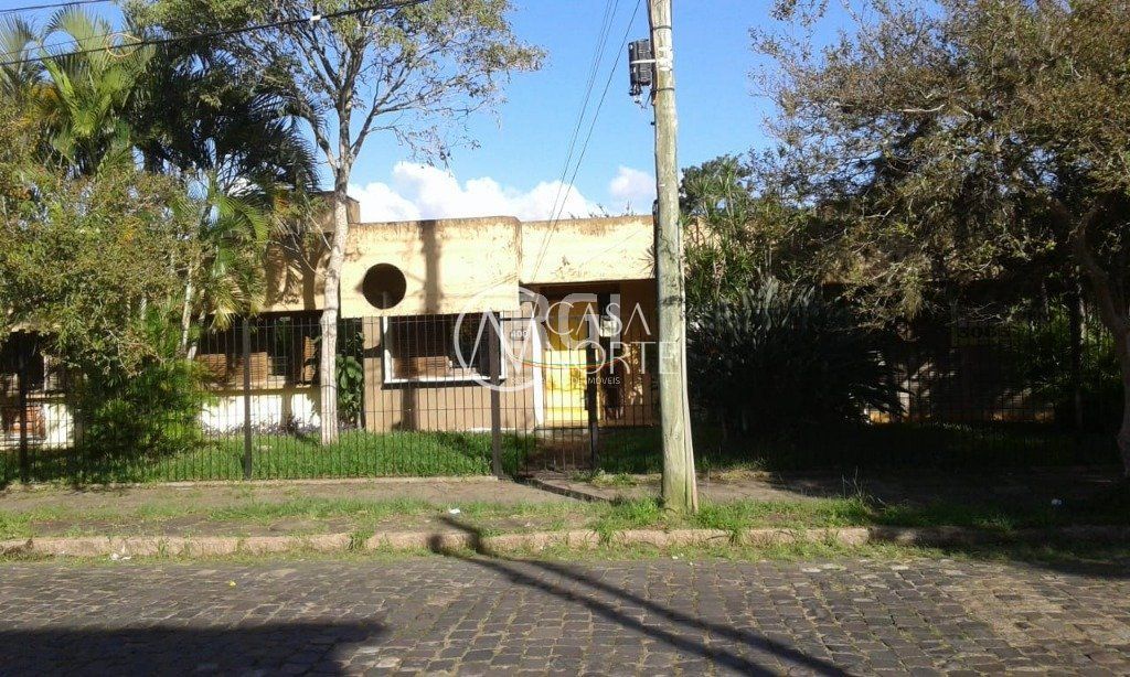 Casa à venda com 4 quartos, 500m², 2 vagas, Rua Gregorio da Fonseca no bairro Nonoai em Porto Alegre