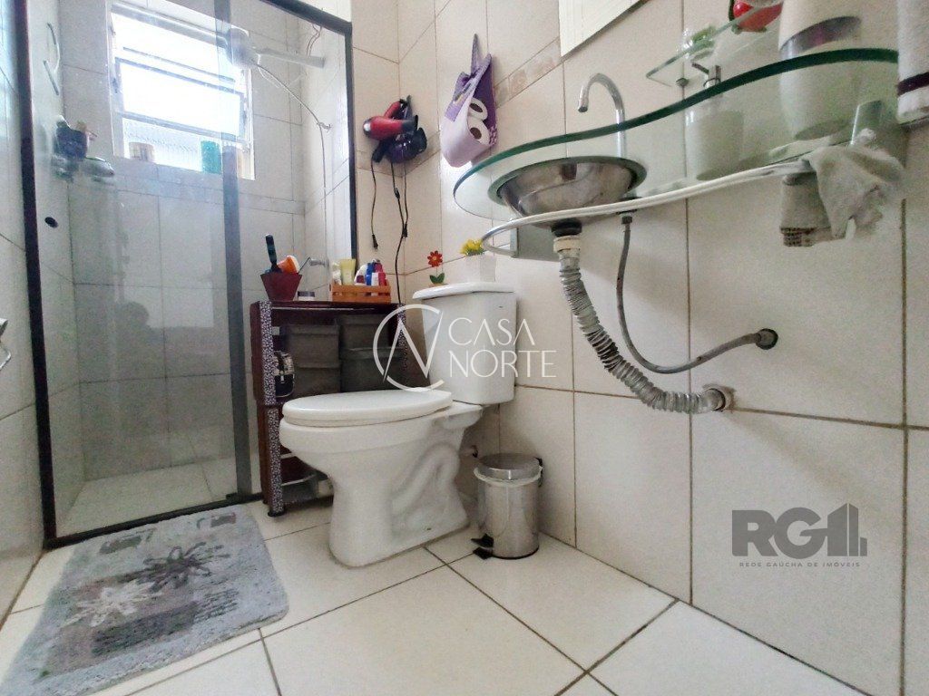 Apartamento à venda com 3 quartos, 60m², 1 vaga, Rua Engenheiro Fernando Mendes Ribeiro no bairro Santo Antônio em Porto Alegre