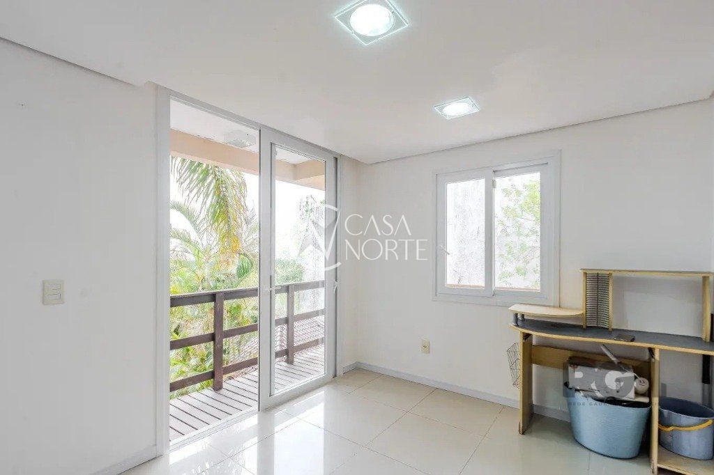 Apartamento à venda com 3 quartos, 262m², 1 suíte, 4 vagas, Avenida Arlindo Pasqualini no bairro Jardim Isabel em Porto Alegre