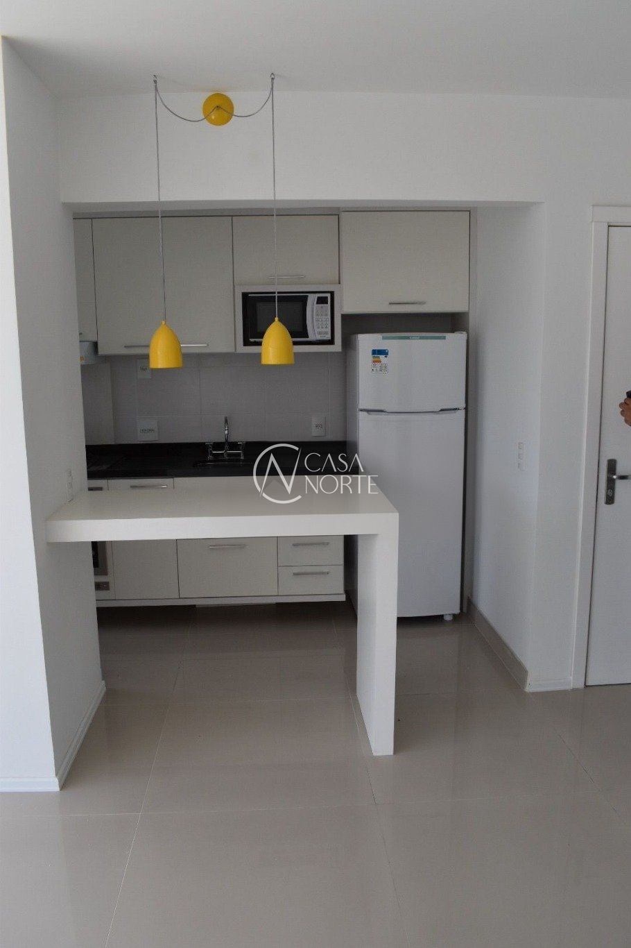 Apartamento à venda com 3 quartos, 79m², 1 suíte, 2 vagas, Rua Bezerra de Menezes no bairro Passo da Areia em Porto Alegre