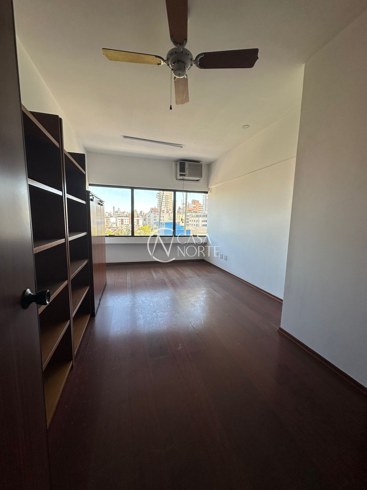 Sala Comercial à venda , 26m², Avenida Protásio Alves no bairro Petrópolis em Porto Alegre