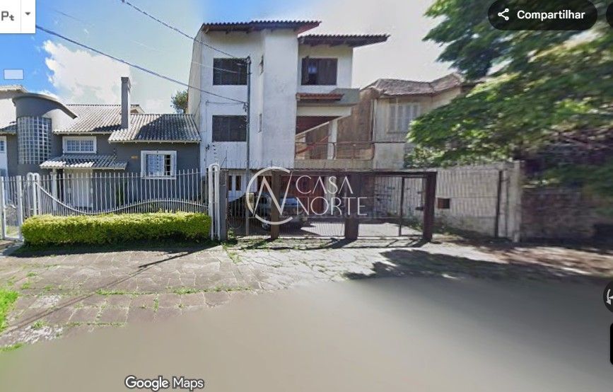 Casa à venda com 3 quartos, 238m², 1 suíte, 2 vagas, Rua General Gomes Carneiro no bairro Medianeira em Porto Alegre