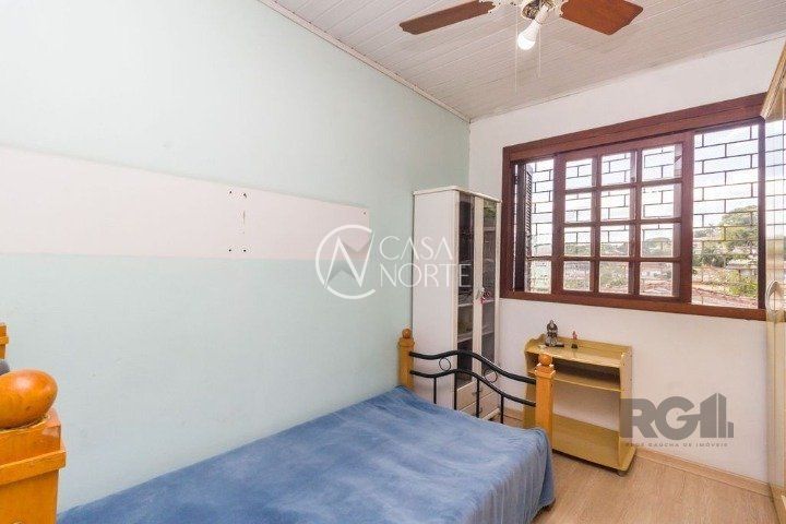 Casa à venda com 2 quartos, 132m², 1 vaga, Rua Capitão Padilha no bairro Cascata em Porto Alegre