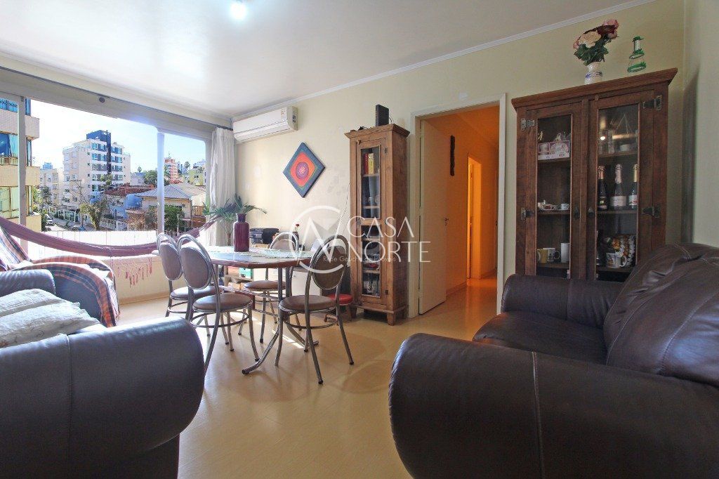 Apartamento à venda com 3 quartos, 90m², 1 vaga, Rua Costa no bairro Menino Deus em Porto Alegre