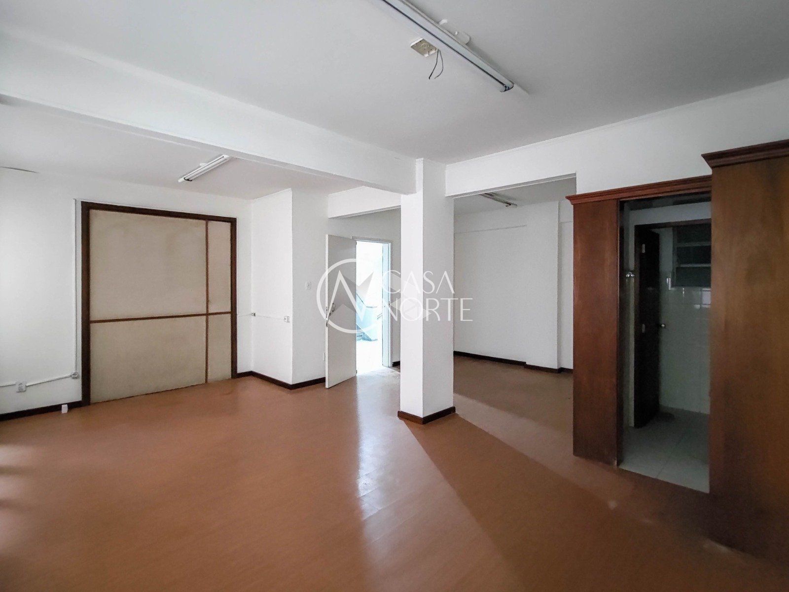 Sala Comercial à venda , 49m², Rua dos Andradas no bairro Centro Histórico em Porto Alegre