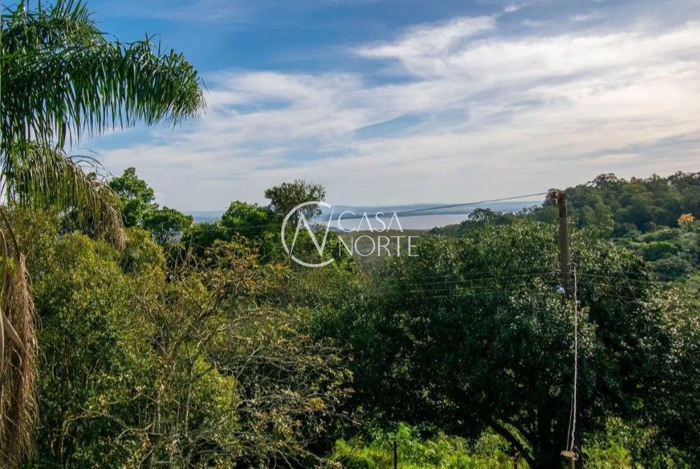 Casa à venda com 3 quartos, 195m², 1 suíte, 2 vagas, Rua Dona Lida Monteiro no bairro Teresópolis em Porto Alegre