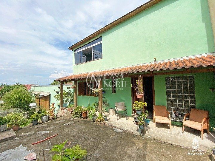 Casa à venda com 2 quartos, 220m², 2 suítes, 3 vagas, Avenida Cinco de Novembro no bairro Teresópolis em Porto Alegre