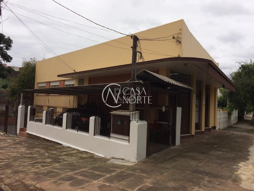 Casa à venda com 4 quartos, 233m², 5 vagas, Avenida São Borja no bairro Nonoai em Porto Alegre