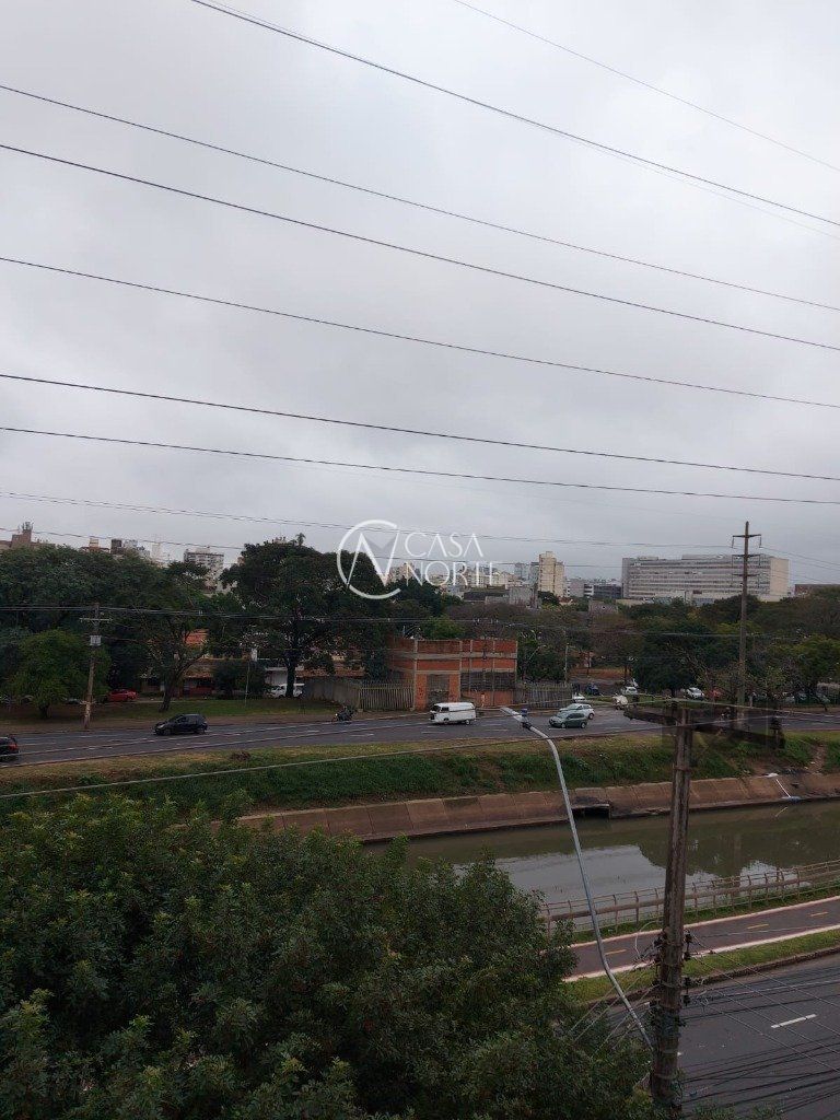 Apartamento à venda com 2 quartos, 72m², Avenida Ipiranga no bairro Azenha em Porto Alegre