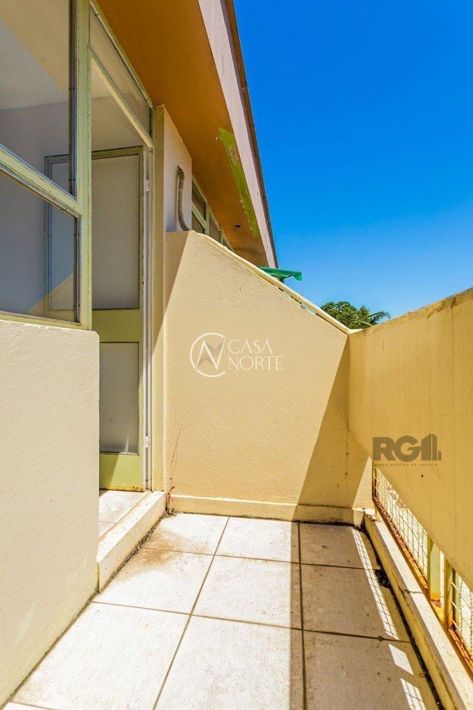 Sala Comercial à venda , 31m², Avenida Bento Gonçalves no bairro Partenon em Porto Alegre