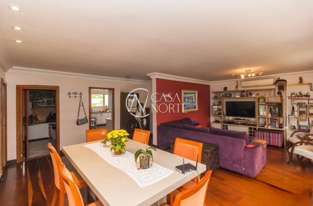 Apartamento à venda com 3 quartos, 138m², 1 suíte, 1 vaga, Rua Professor Cristiano Fischer no bairro Jardim do Salso em Porto Alegre