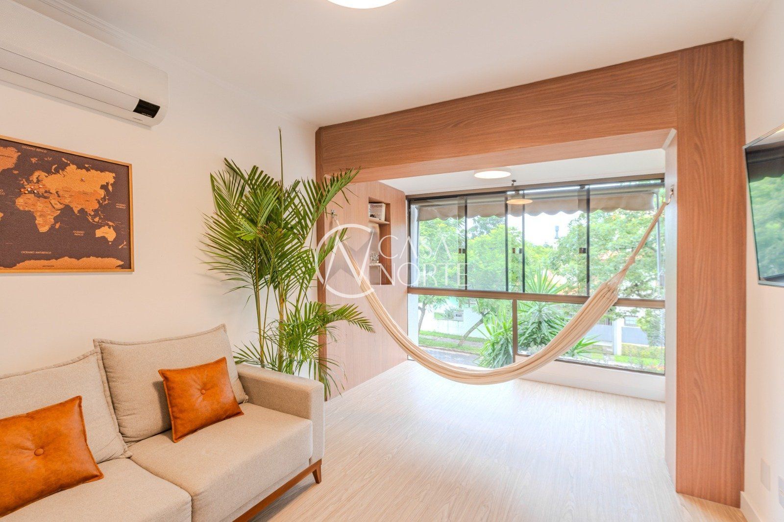 Apartamento à venda com 3 quartos, 94m², 1 vaga, Rua Doutor Raul Moreira no bairro Cristal em Porto Alegre