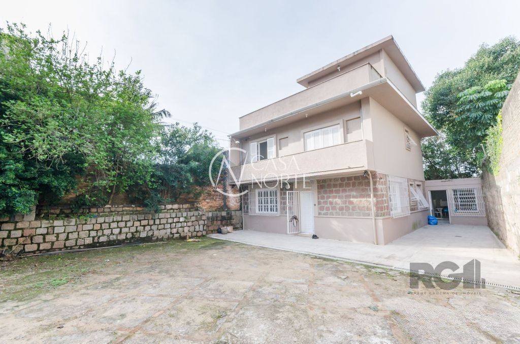 Terreno à venda  com 551m², Rua Matias José Bins no bairro Três Figueiras em Porto Alegre