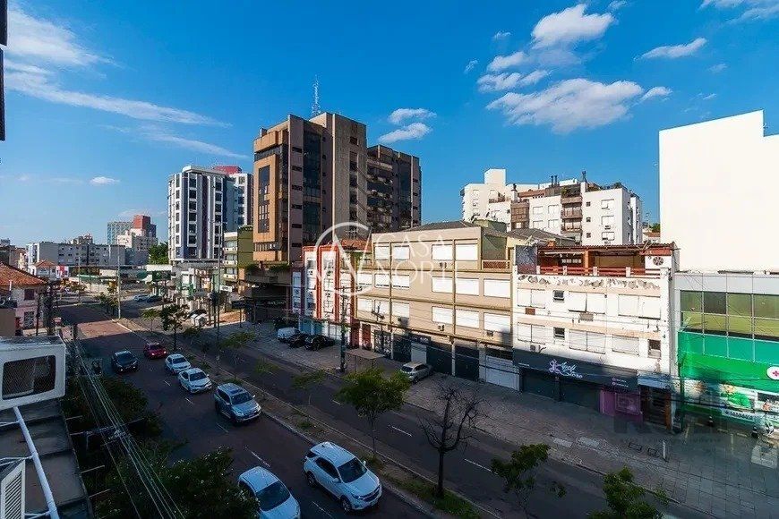 Apartamento à venda com 2 quartos, 74m², Avenida Benjamin Constant no bairro São João em Porto Alegre