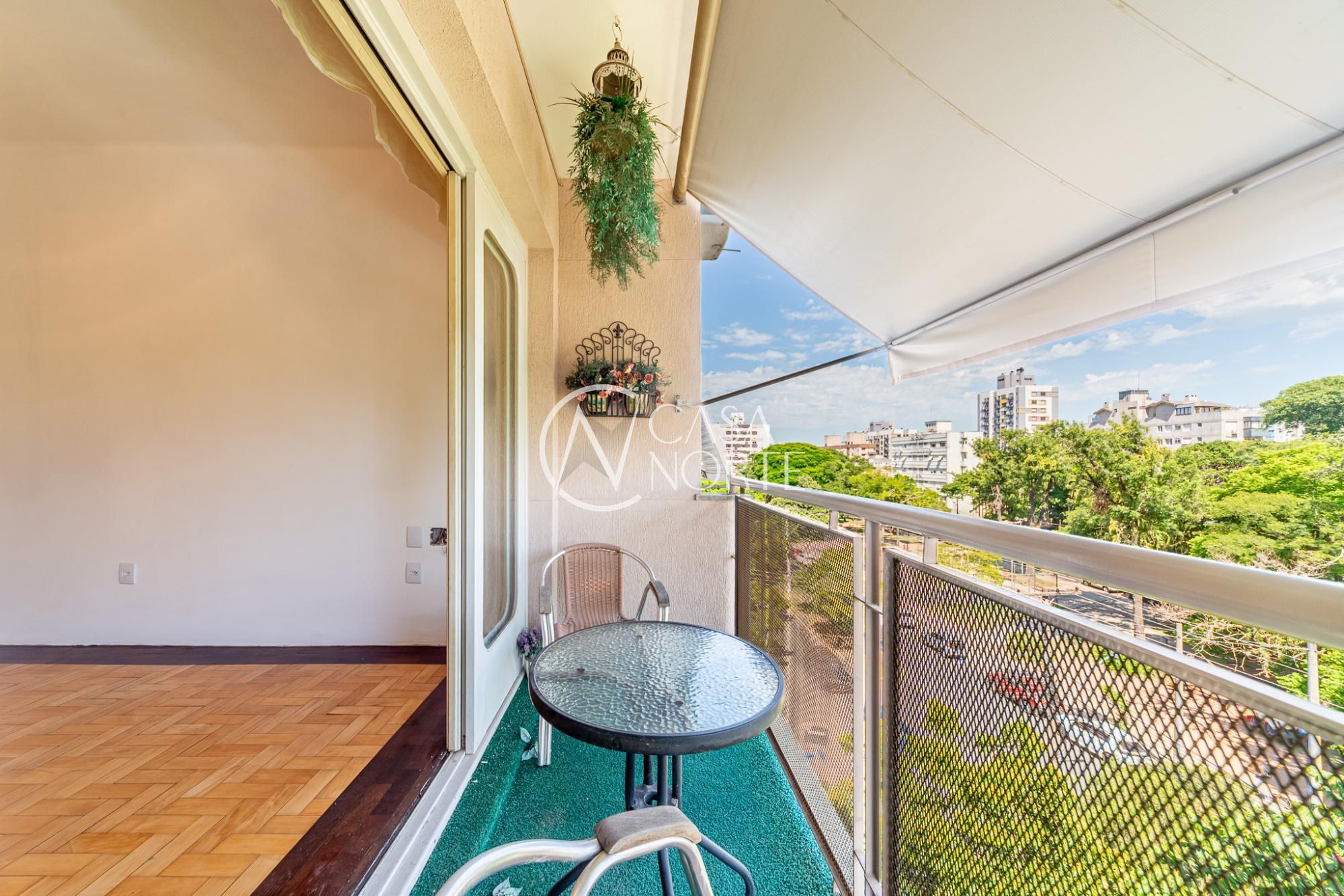 Apartamento à venda com 3 quartos, 117m², Avenida Jerônimo de Ornelas no bairro Santana em Porto Alegre