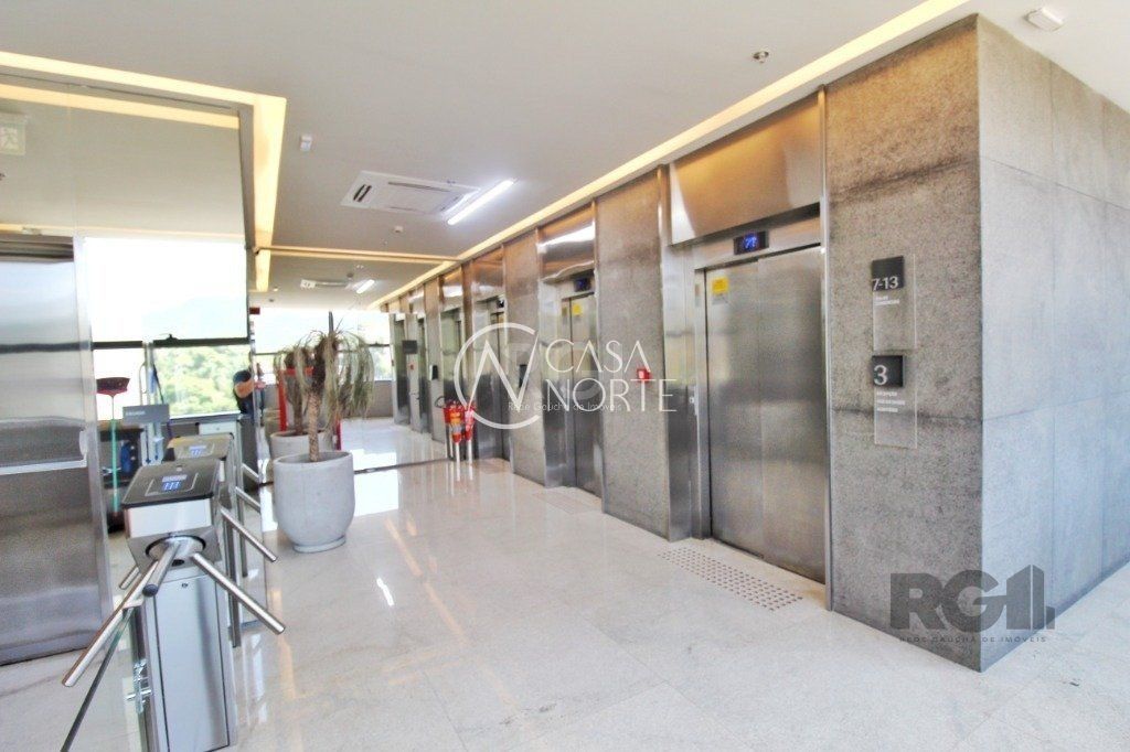 Sala Comercial à venda , 38m², Rua Coronel Aparício Borges no bairro Glória em Porto Alegre