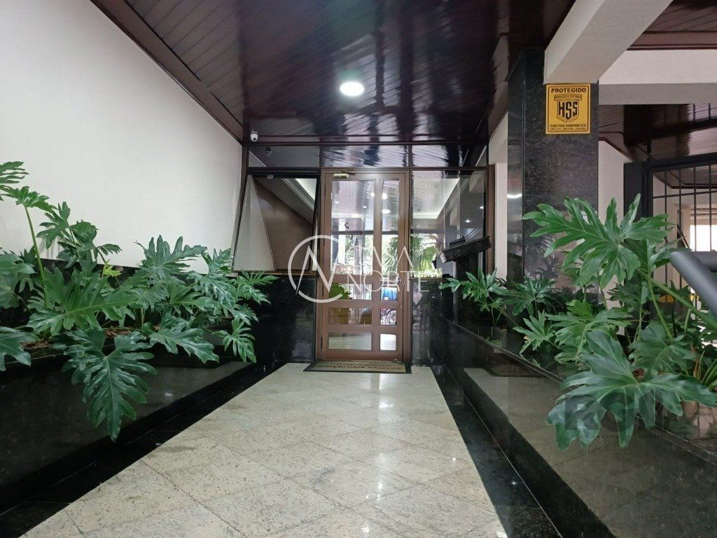 Sala Comercial à venda , 35m², 1 vaga, Avenida Getúlio Vargas no bairro Menino Deus em Porto Alegre