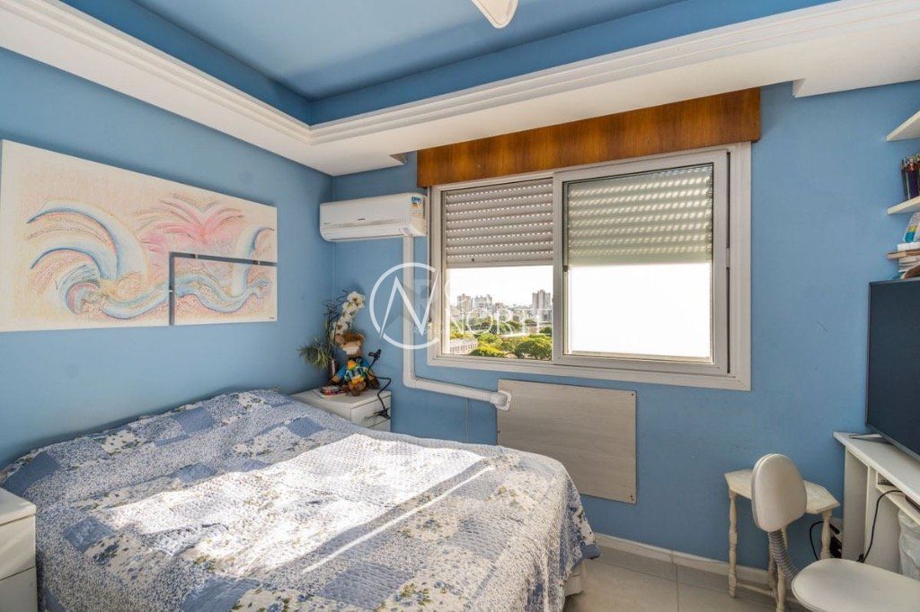 Cobertura à venda com 3 quartos, 199m², 1 suíte, 2 vagas, Rua José Honorato dos Santos no bairro Azenha em Porto Alegre