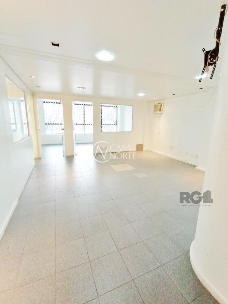 Sala Comercial à venda , 115m², Avenida Teresópolis no bairro Teresópolis em Porto Alegre