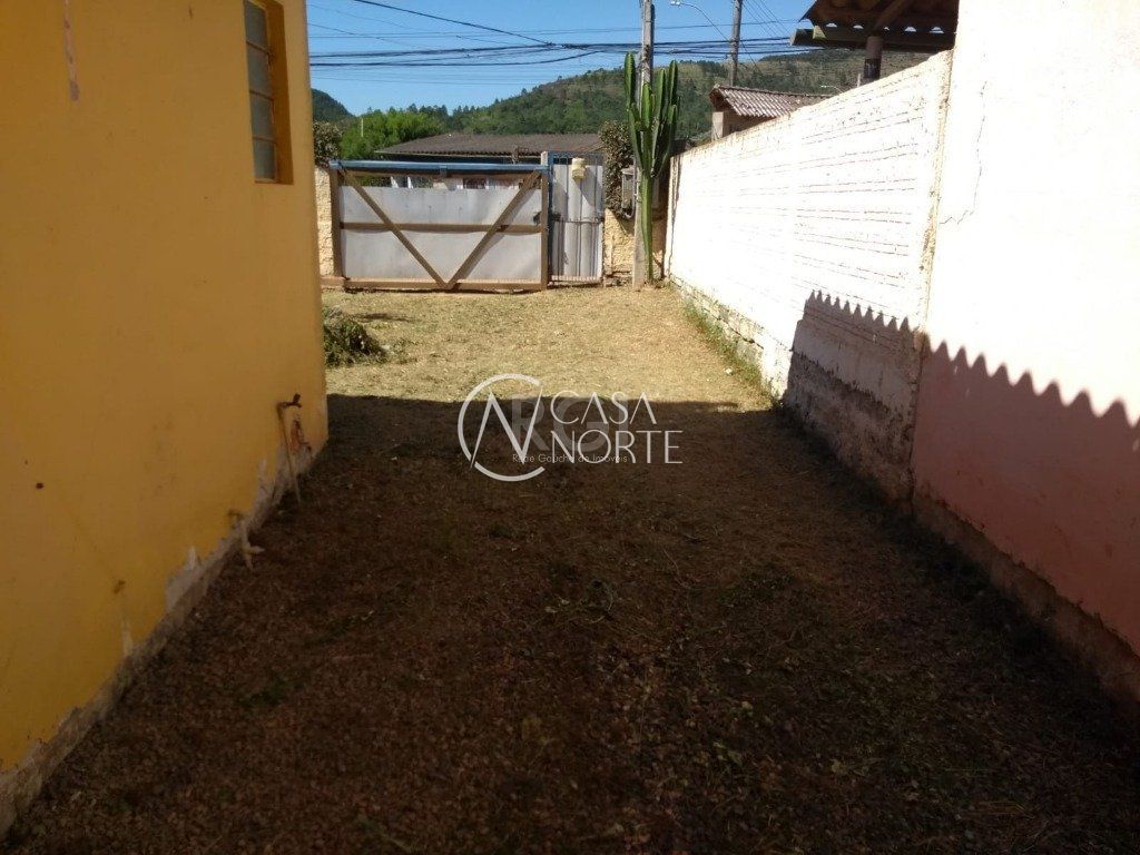 Terreno à venda  com 420m², Travessa Oswaldo de Deus e Silva no bairro Vila Nova em Porto Alegre