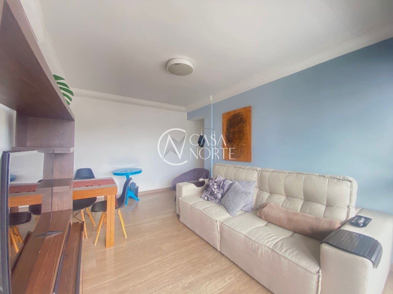 Apartamento à venda com 2 quartos, 76m², 1 suíte, 1 vaga, Rua Luiz de Camões no bairro Santo Antônio em Porto Alegre