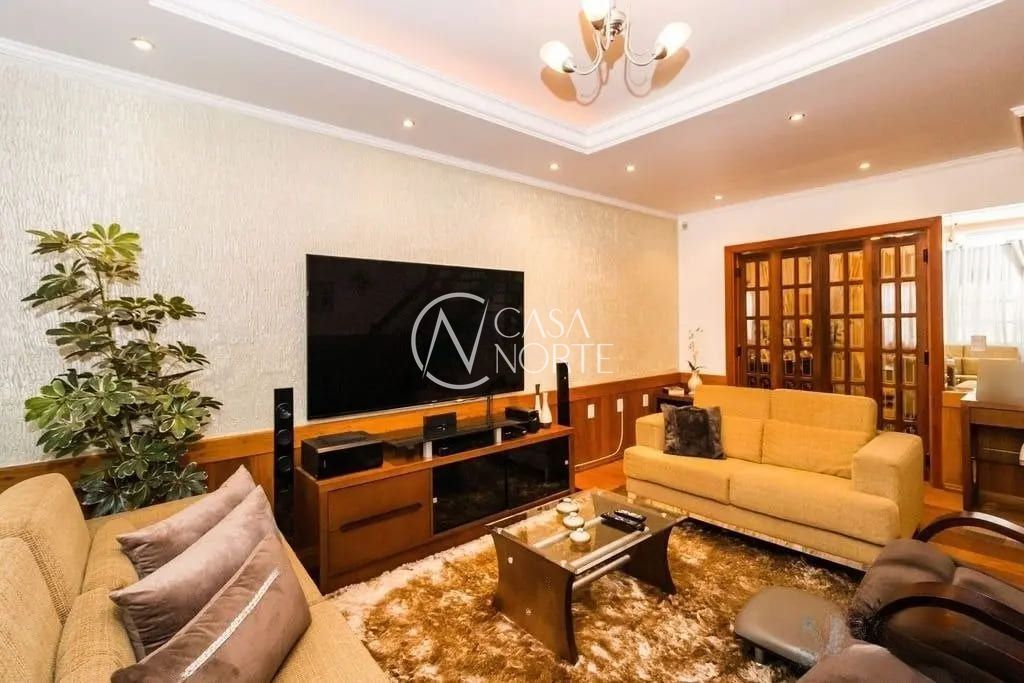 Casa à venda com 3 quartos, 278m², 2 suítes, 2 vagas, Rua Papa Pio XII no bairro Passo das Pedras em Porto Alegre