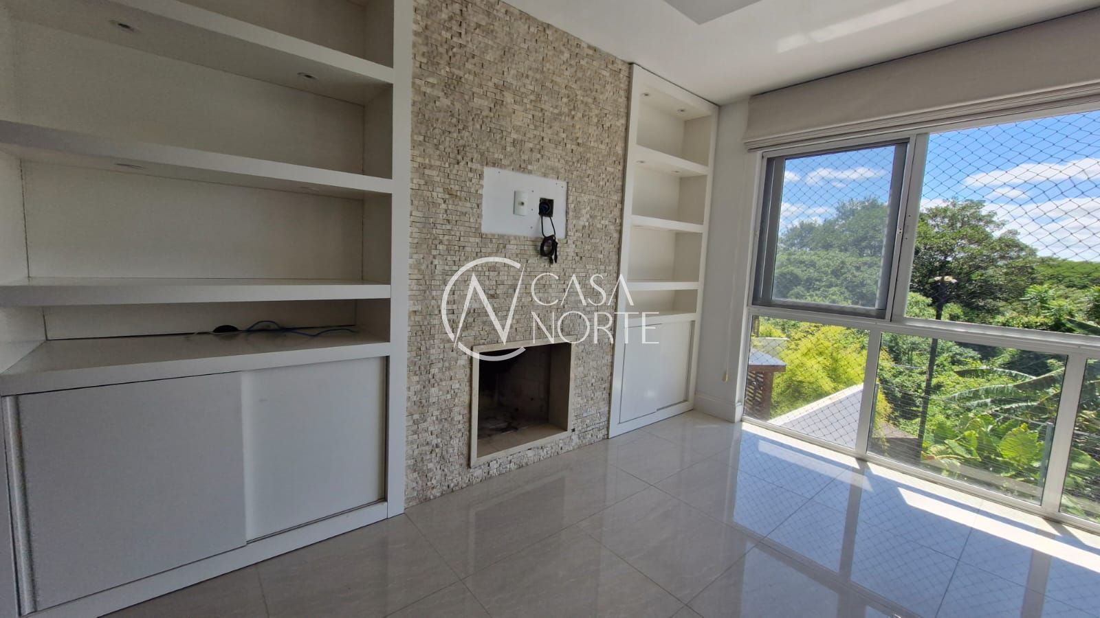 Casa de Condomínio à venda com 5 quartos, 200m², 2 suítes, 2 vagas, Rua Tocantins no bairro Agronomia em Porto Alegre