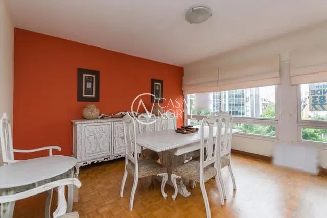 Apartamento à venda com 4 quartos, 167m², 3 suítes, 1 vaga, Rua Vinte e Quatro de Outubro no bairro Moinhos de Vento em Porto Alegre