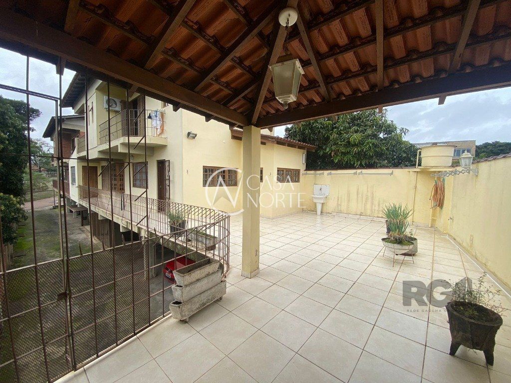 Apartamento à venda com 2 quartos, 127m², 1 suíte, 4 vagas, Rua Professor Clemente Pinto no bairro Medianeira em Porto Alegre