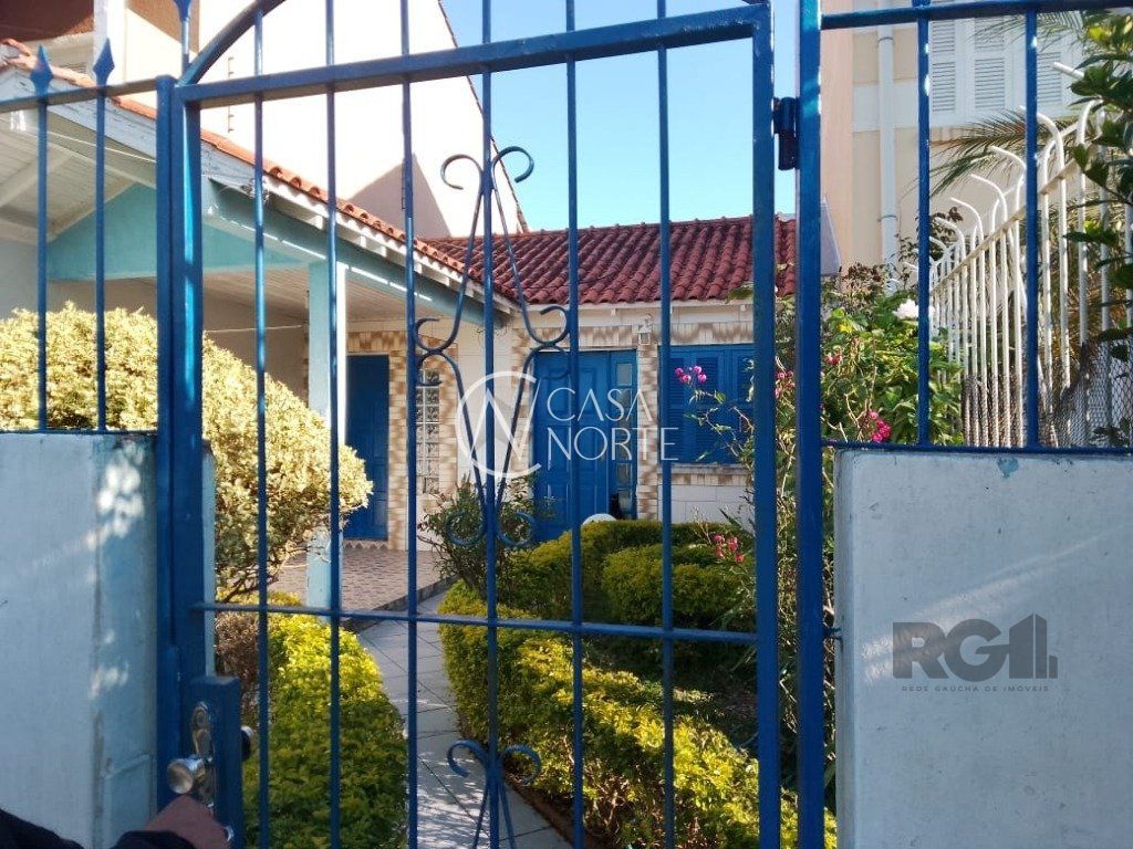 Casa à venda com 2 quartos, 84m², 1 vaga, Rua Eva Vargas Soares no bairro Hípica em Porto Alegre