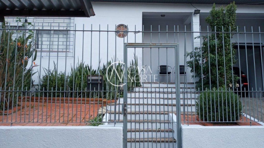 Casa à venda com 3 quartos, 174m², 1 suíte, 3 vagas, Avenida Alberto Pasqualini no bairro Jardim Sabará em Porto Alegre