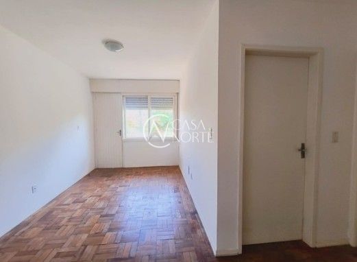 Apartamento à venda com 1 quarto, 48m², 1 vaga, Rua Visconde de Pelotas no bairro Passo da Areia em Porto Alegre