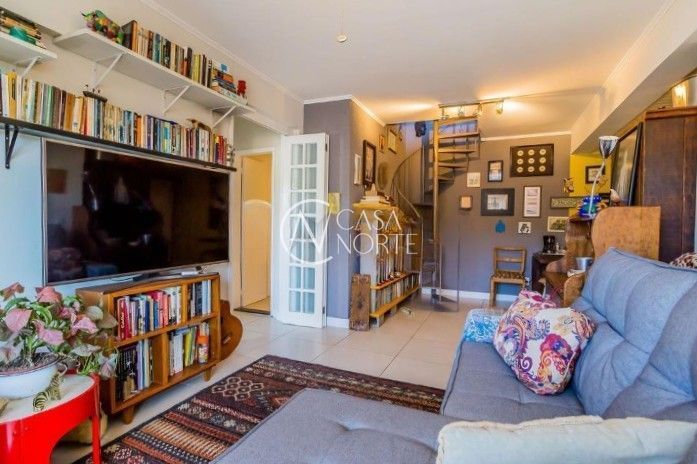 Cobertura à venda com 2 quartos, 144m², 1 vaga, Rua Dário Totta no bairro Teresópolis em Porto Alegre