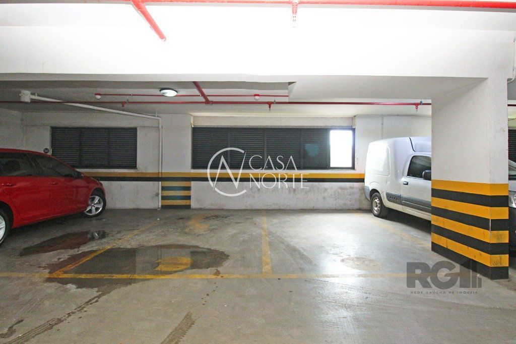 Sala Comercial à venda , 112m², Avenida Carlos Gomes no bairro Auxiliadora em Porto Alegre