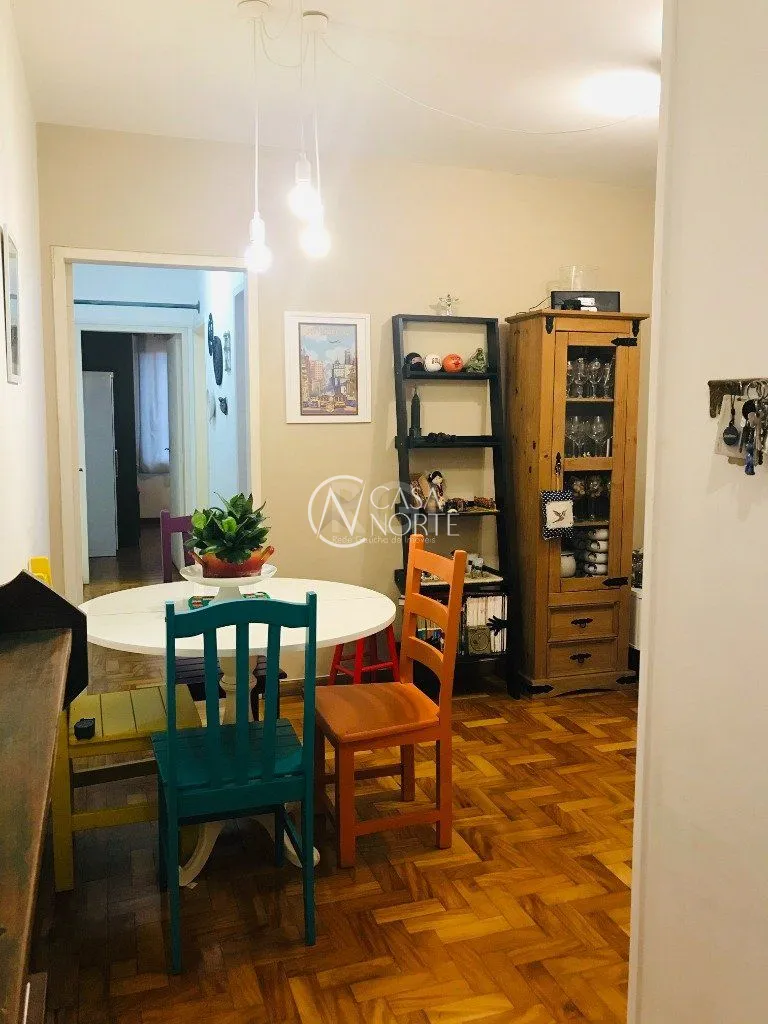 Apartamento à venda com 2 quartos, 66m², 1 vaga, Avenida Padre Cacique no bairro Praia de Belas em Porto Alegre
