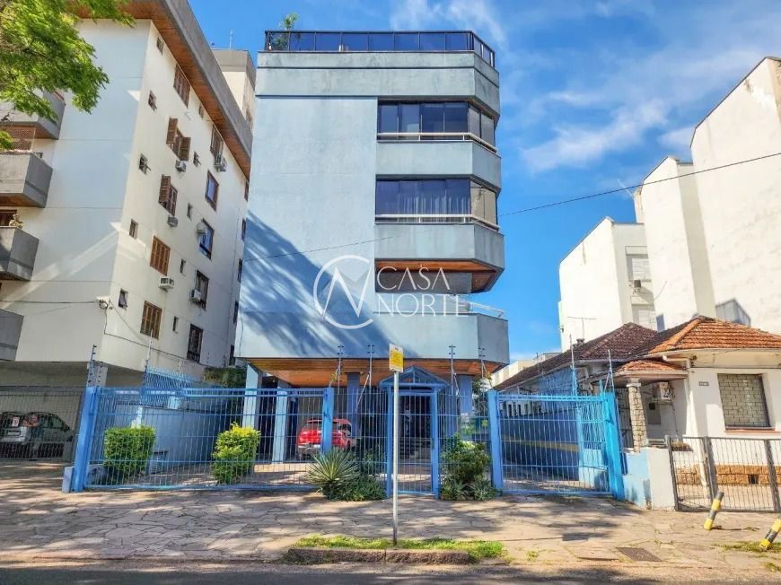 Cobertura à venda com 2 quartos, 154m², 1 suíte, 2 vagas, Rua Vicente da Fontoura no bairro Santana em Porto Alegre