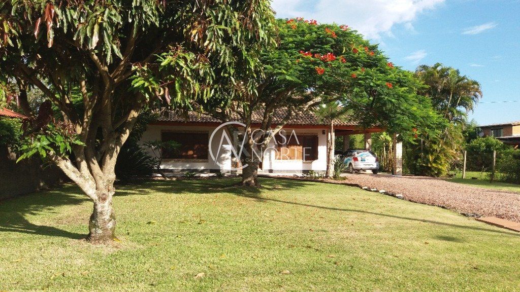 Casa à venda com 2 quartos, 220m², 1 suíte, 4 vagas, Beco Arthur no bairro Boa Vista do Sul em Porto Alegre