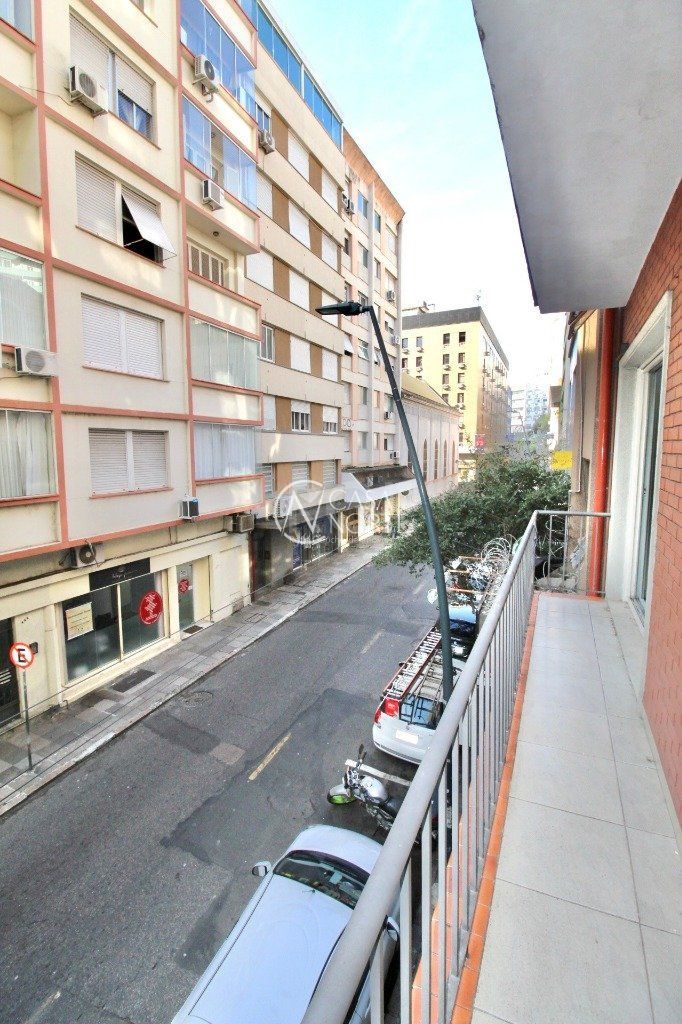 Apartamento à venda com 1 quarto, 53m², Rua Jeronimo Coelho no bairro Centro Histórico em Porto Alegre