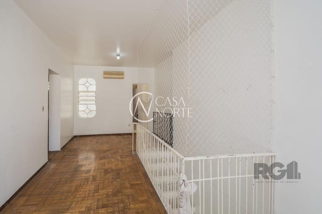 Casa à venda com 4 quartos, 132m², Rua Espirito Santo no bairro Centro Histórico em Porto Alegre