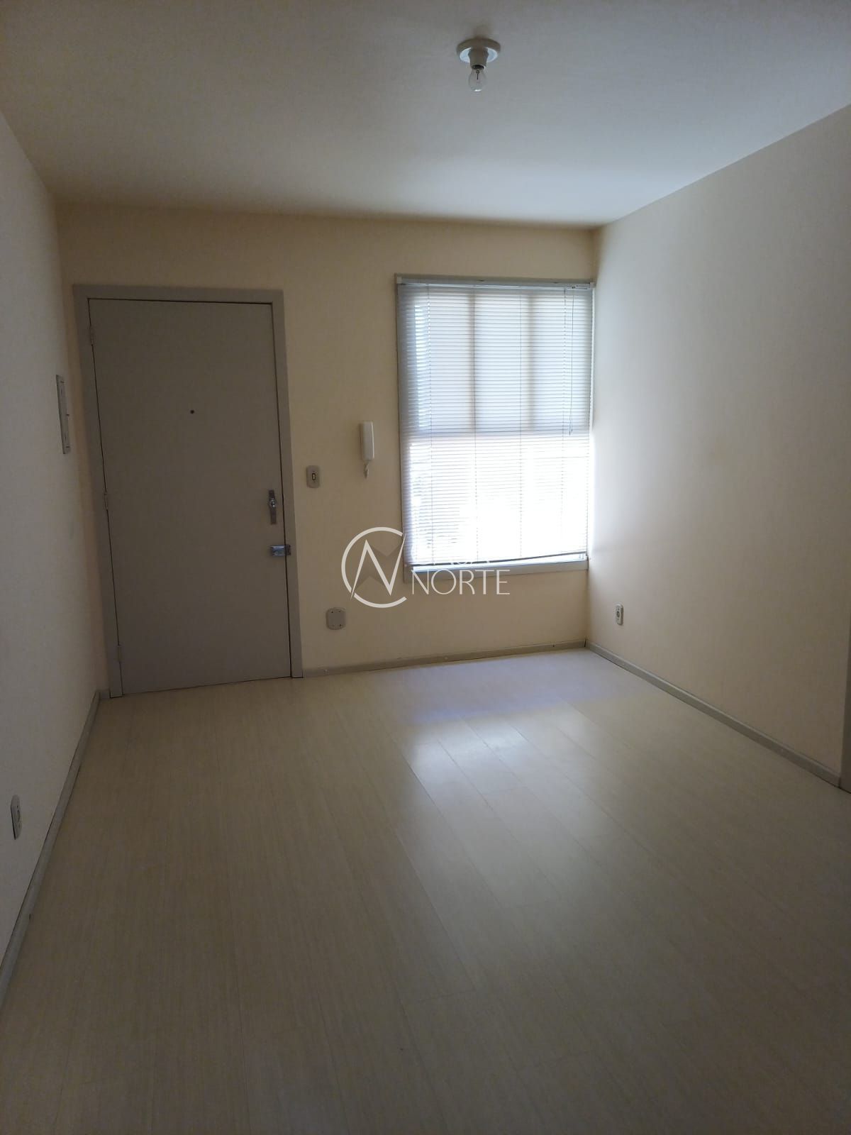 Apartamento à venda com 1 quarto, 40m², 1 vaga, Rua Teixeira de Freitas no bairro Santo Antônio em Porto Alegre