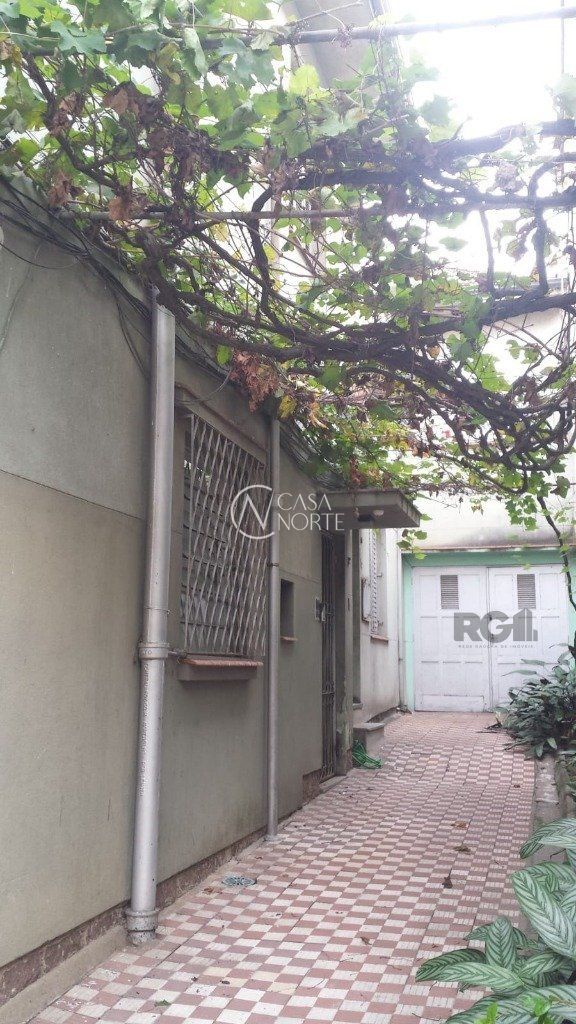 Prédio Comercial à venda , 200m², Rua Coronel Aparício Borges no bairro Glória em Porto Alegre