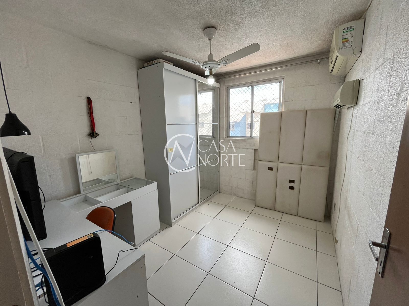 Apartamento à venda com 2 quartos, 39m², 1 vaga, Rua Tomé Antônio de Souza no bairro Campo Novo em Porto Alegre