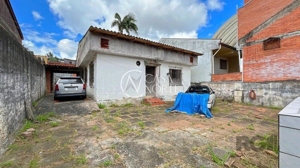 Terreno à venda  com 528m², Rua Álvaro Nicofé no bairro Vila Jardim em Porto Alegre