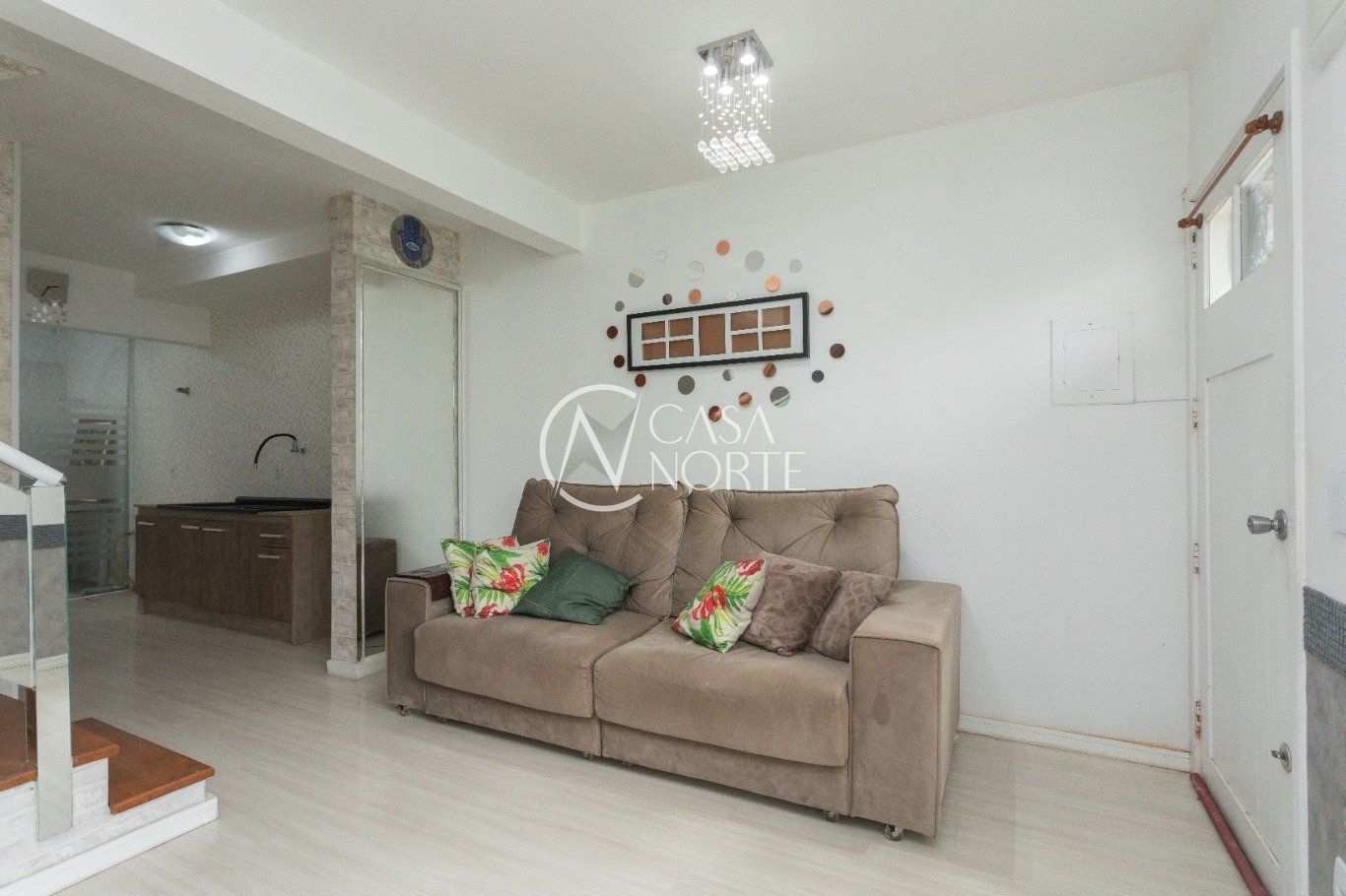 Casa de Condomínio à venda com 3 quartos, 76m², 2 vagas, Rua Engenheiro Frederico Dahne no bairro Sarandi em Porto Alegre