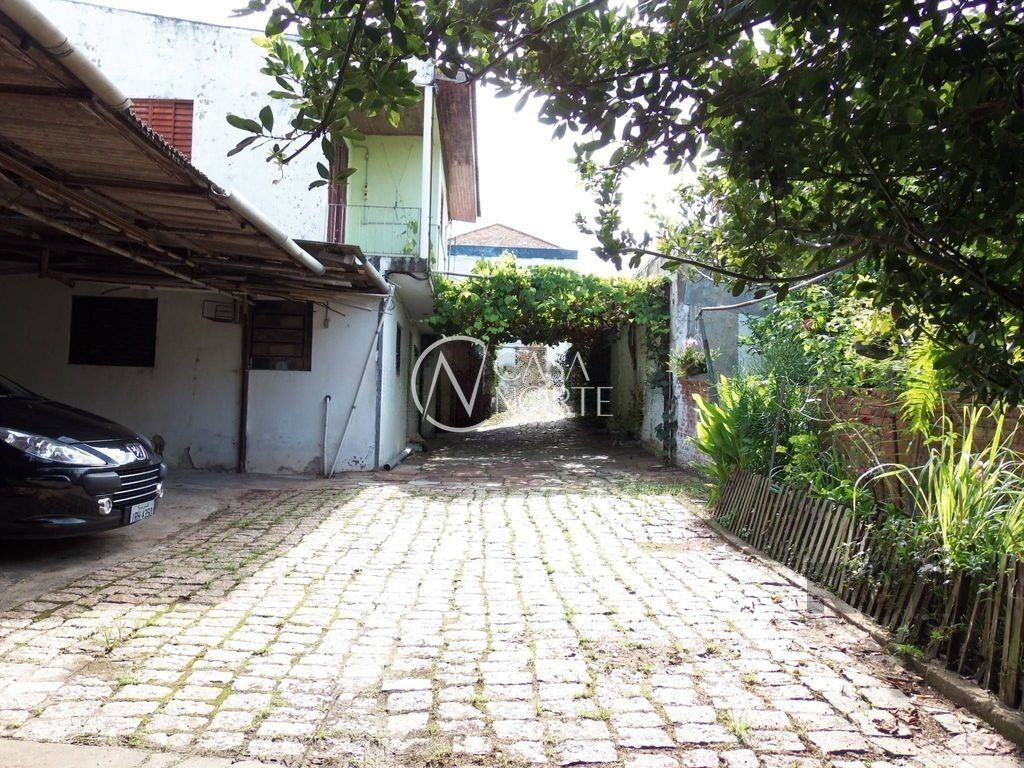 Casa à venda com 4 quartos, 408m², 4 vagas, Rua São Mateus no bairro Bom Jesus em Porto Alegre